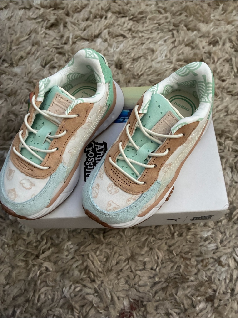 Puma Kids Mint and Tan Low-Top Sneakers